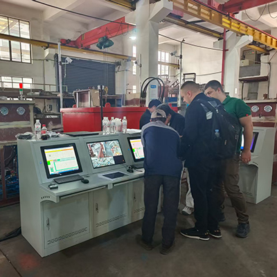 High-quality test benches for testing super high pressure wellhead were exported to Europe